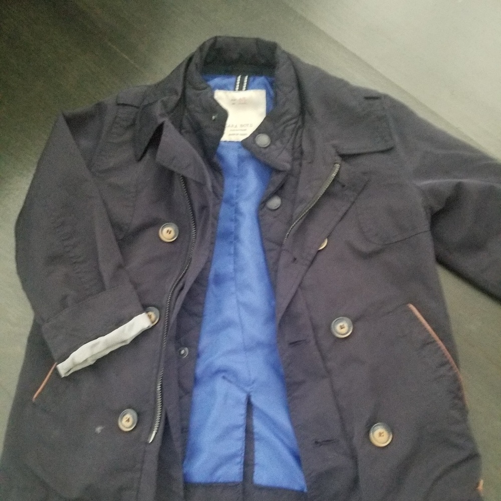 Zara boys rain jacket size 4/5